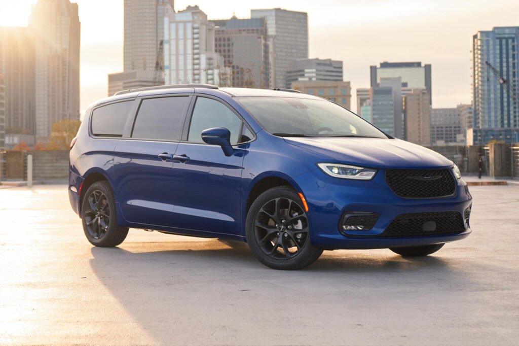 mopar-releases-new-accessories-for-chrysler-pacifica