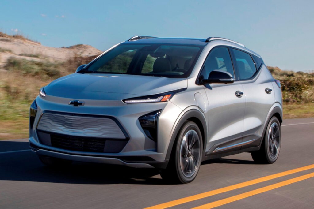 2022-chevrolet-bolt-euv-first-look-review:-brave-new-world