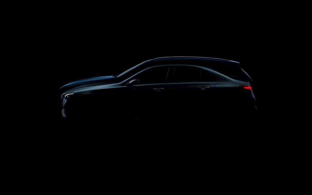 teased:-new-mercedes-benz-c-class-coming-next-week