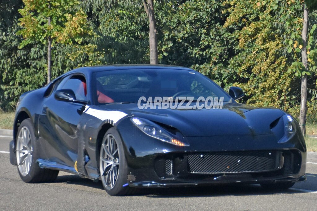 ferrari-reveals-name-of-hardcore-ferrari-812-superfast