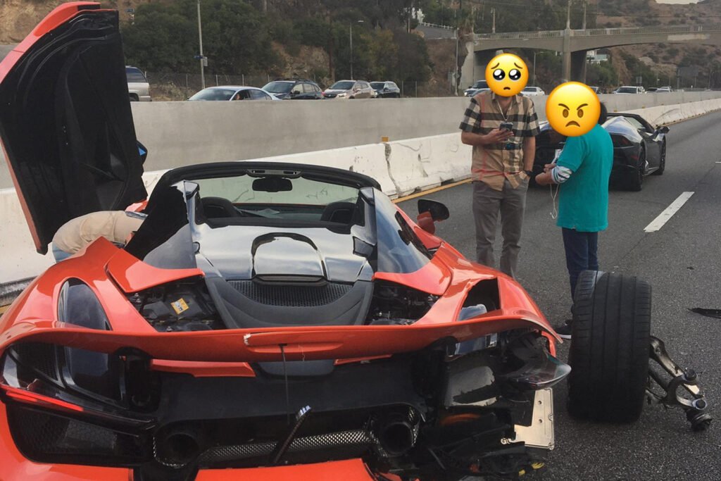 california-cops-publically-roast-driver-who-crashed-mclaren-720s