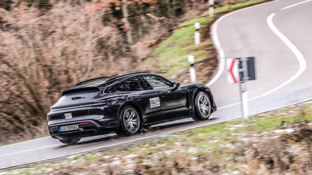 porsche-taycan-cross-turismo-is-a-swiss-army-knife-on-wheels