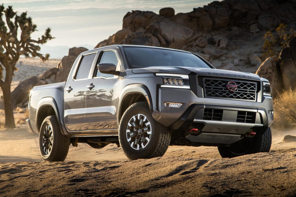 2022-nissan-frontier-arrives-with-butch-styling-and-much-improved-safety