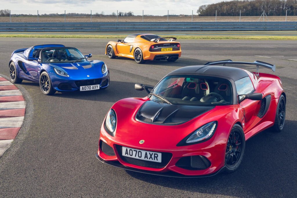 lotus-waves-goodbye-to-elise-and-exige-with-hardcore-final-editions