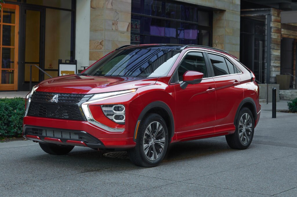 2022-mitsubishi-eclipse-cross-arrives-with-higher-price-and-better-styling