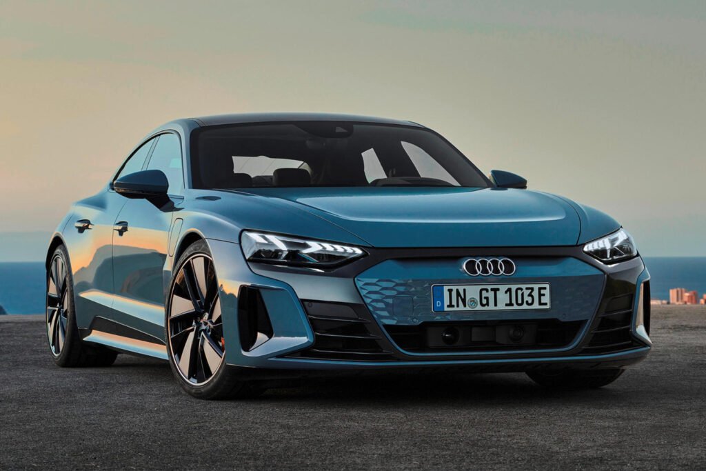 2022-audi-e-tron-gt-first-look-review:-an-ev-with-attitude