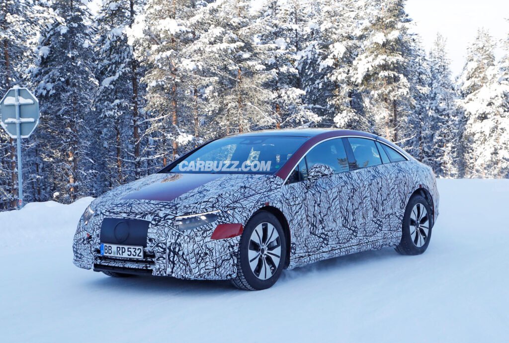 mercedes-benz-eqs-looks-ready-to-fight-the-audi-e-tron-gt