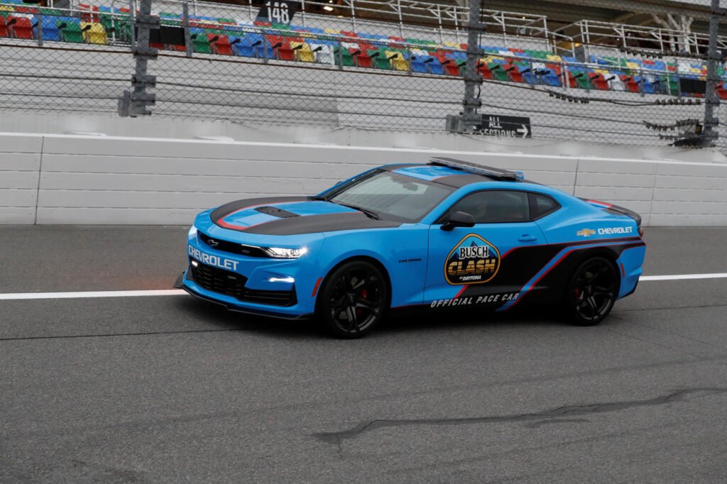 chevrolet-confirms-2022-camaro-with-a-familiar-new-color