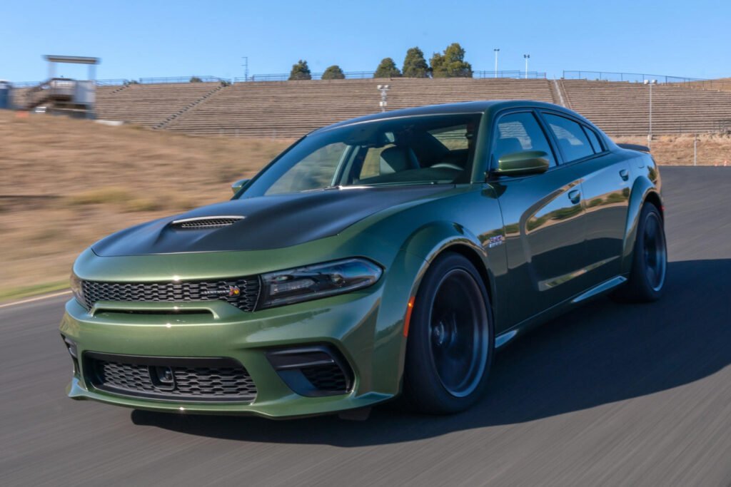 over-1,000-dodge-chargers-stolen-around-detroit-last-year