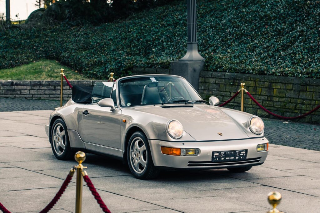 this-“turbo-look”-911-cabriolet-was-touched-by-the-hand-of-god