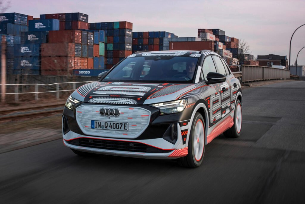 audi-teases-q4-e-tron’s-ar-head-up-display-and-lavish-cabin