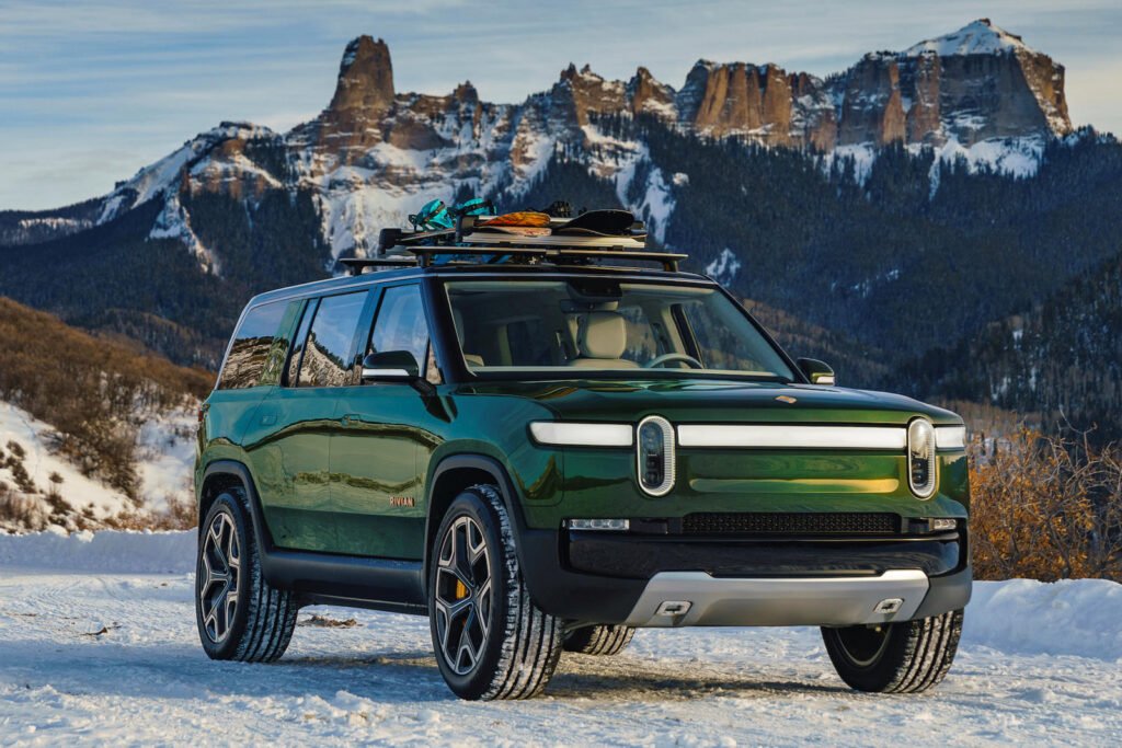 rivian-r1s-is-the-ultimate-camping-adventure-truck