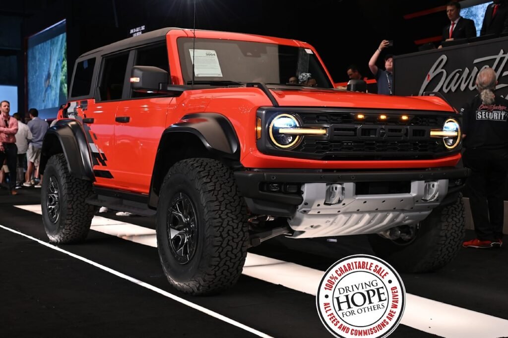 the-first-ford-bronco-raptor-sold-for-way-less-than-expected