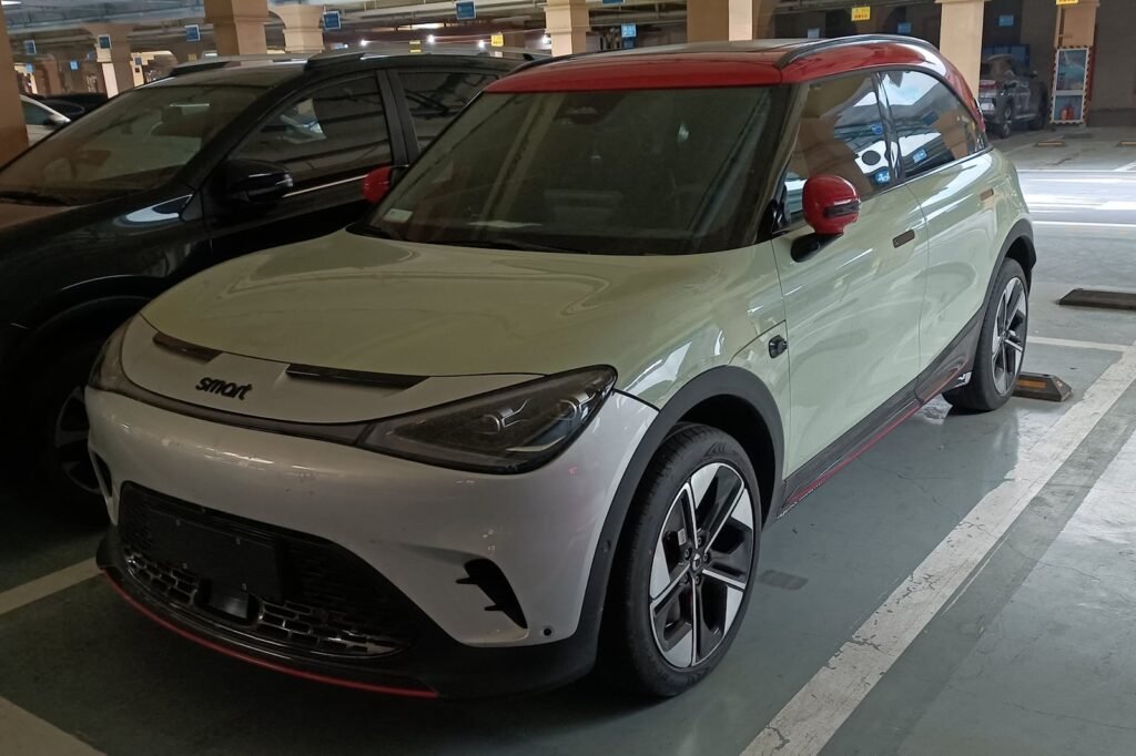 smart-working-on-400-hp-brabus-electric-car