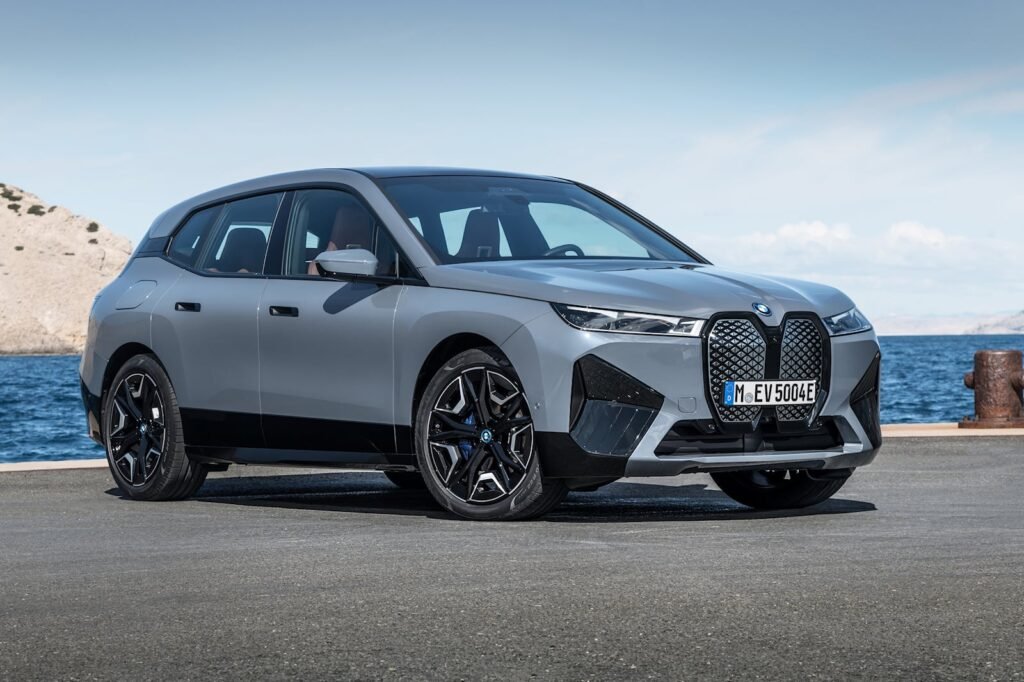 bmw-thinks-going-all-in-on-evs-is-a-bad-idea