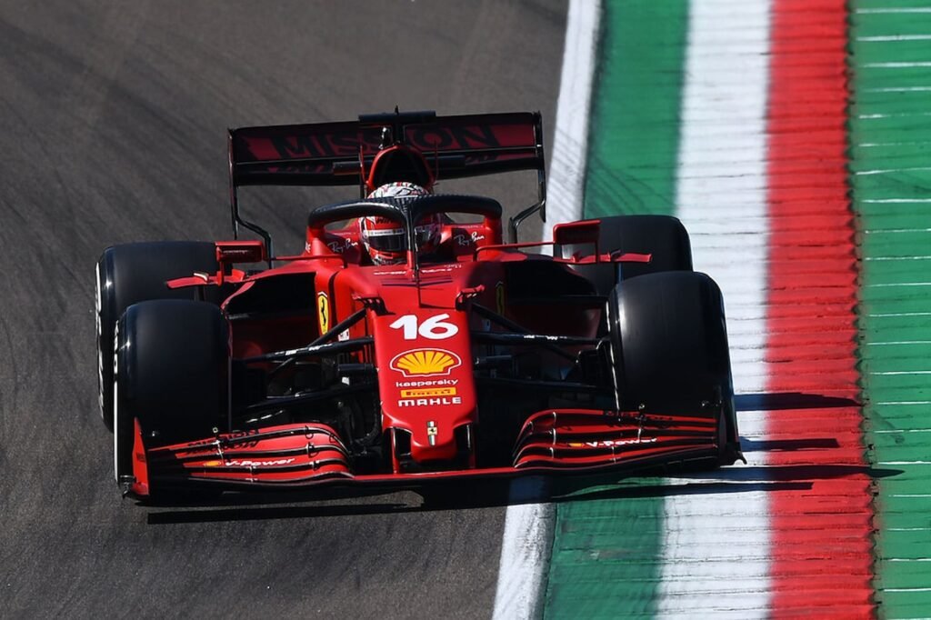 ferrari-the-favorites-in-italy-this-weekend