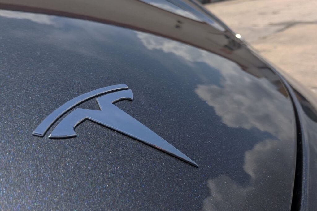 this-is-when-tesla’s-pie-in-the-sky-robotaxi-dream-is-happening