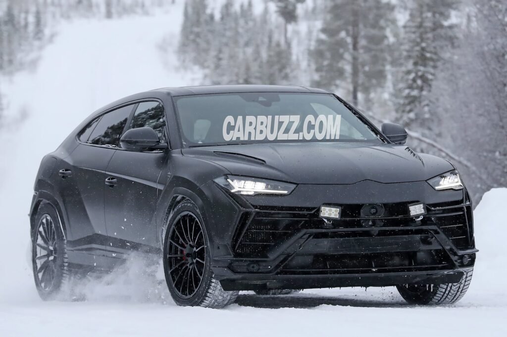 lamborghini-urus-evo-goes-skiing-in-final-development