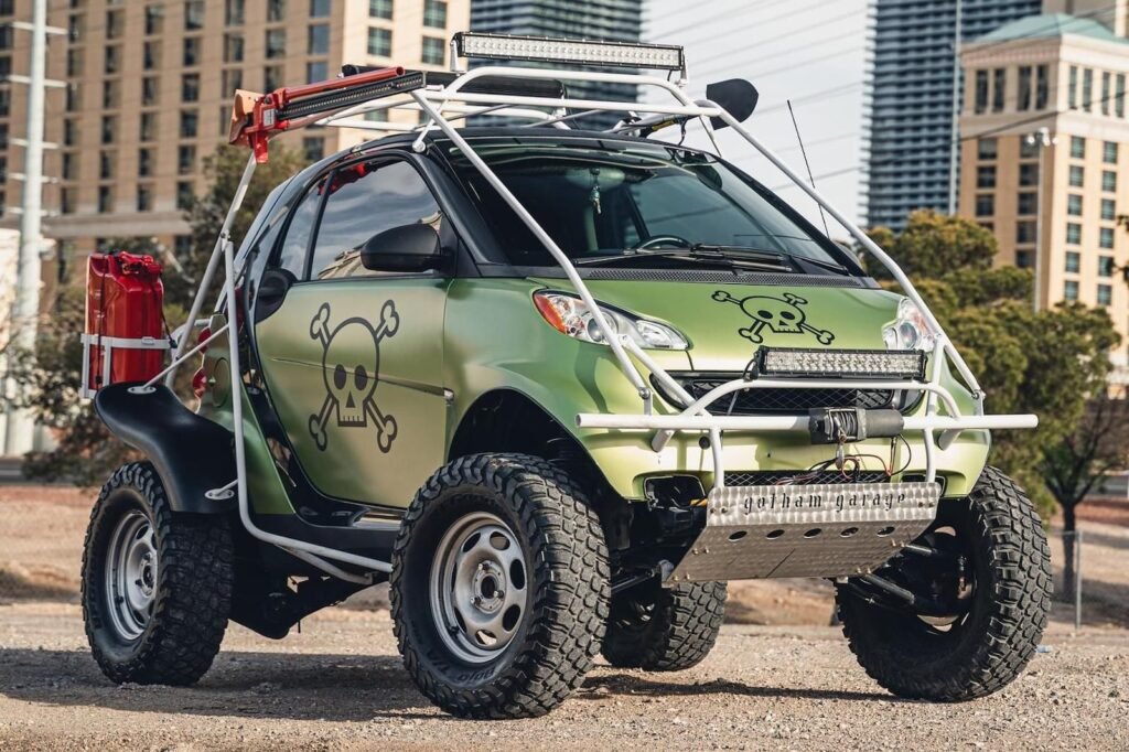 one-off-smart-fortwo-puts-porsche-911-safaris-to-shame