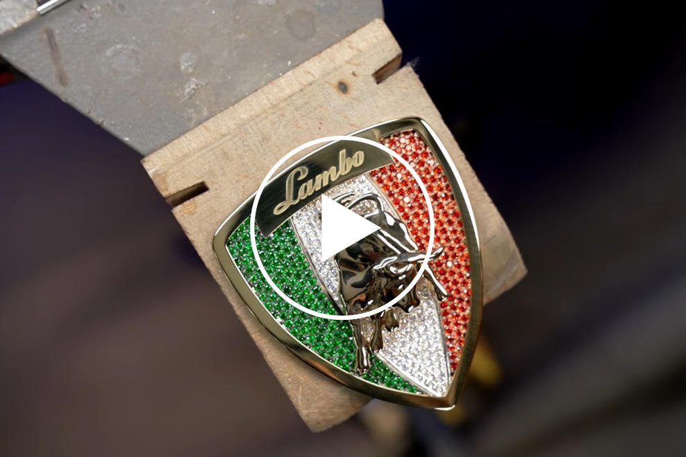 $43,000-seems-like-a-lot-for-a-lamborghini-urus-badge