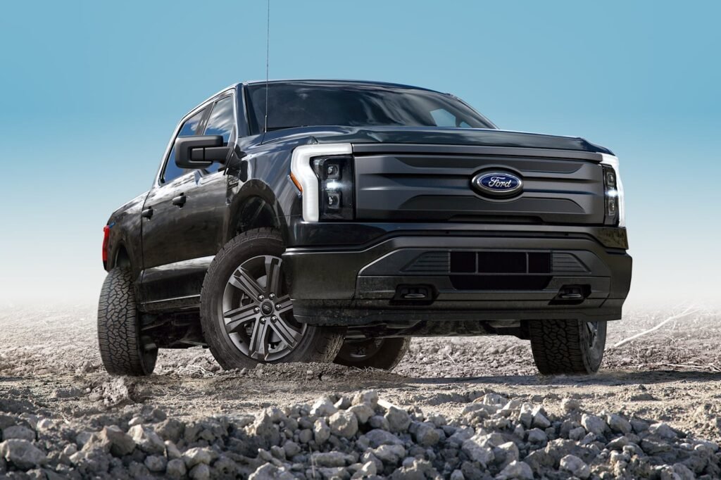 ford’s-turn-manager-is-way-better-than-rivian’s-tank-turn