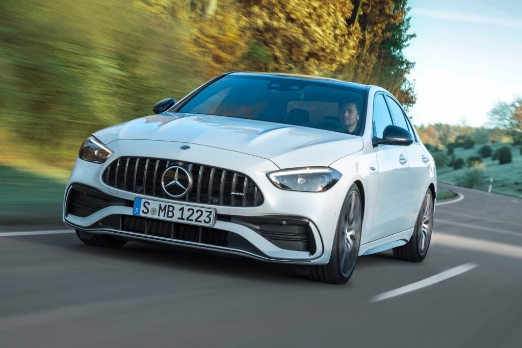 mercedes-amg-c43-arrives-as-a-spicy-four-cylinder-sedan