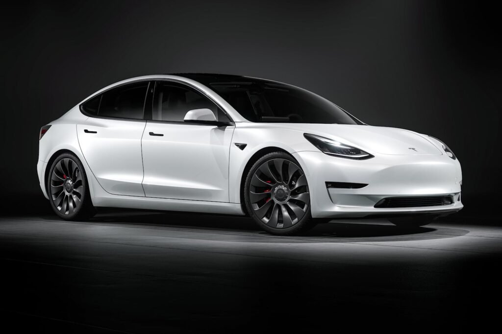 texas-police-adds-tesla-model-3-to-the-fleet