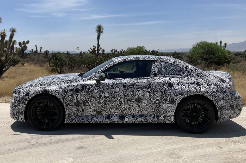 bmw-teases-new-m2-in-mexico