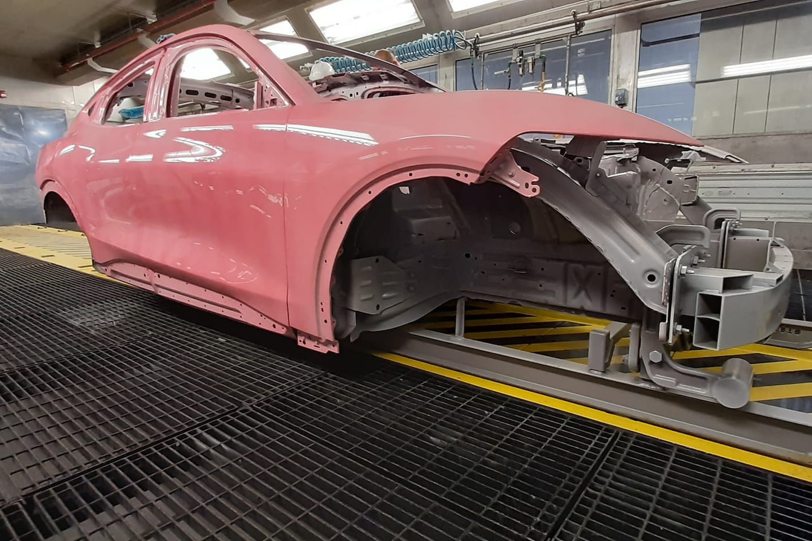 ford-accidentally-painted-a-mustang-mach-e-pink