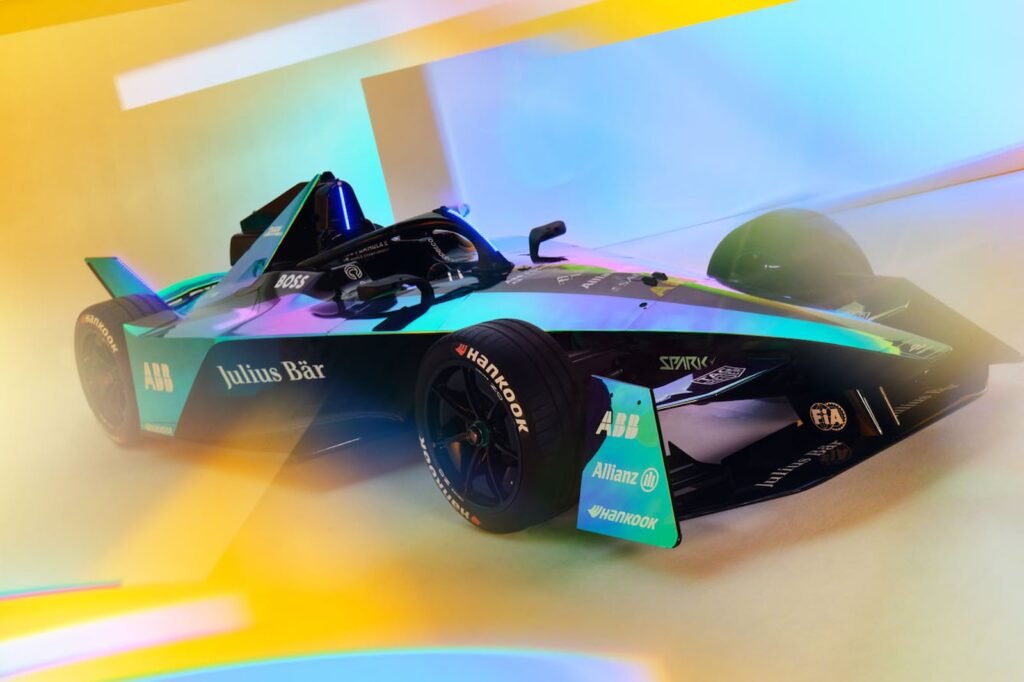 formula-e-unveils-groundbreaking-new-car
