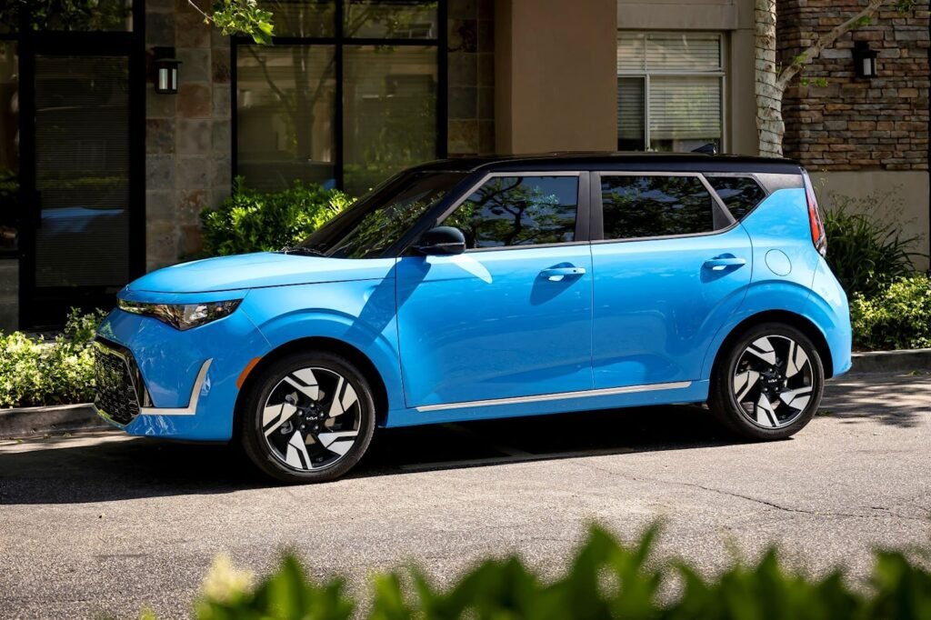 2023-kia-soul-arrives-with-subtle-tweaks-but-loses-a-turbo
