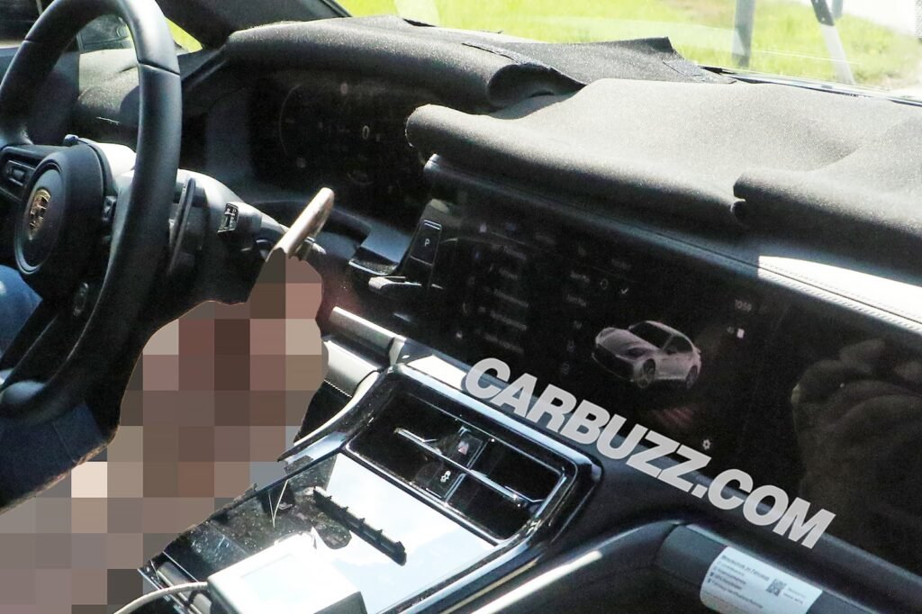 next-porsche-panamera-spied-with-totally-new-cabin