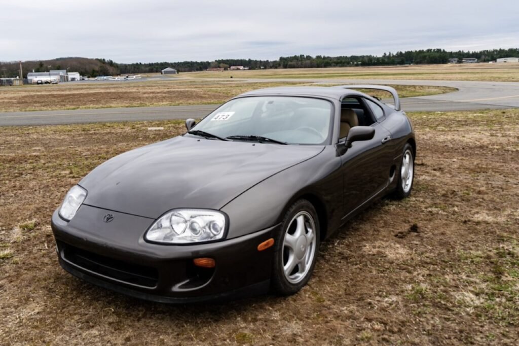 13-mint-condition-toyota-supras-seized-from-a-drug-dealer-head-to-auction