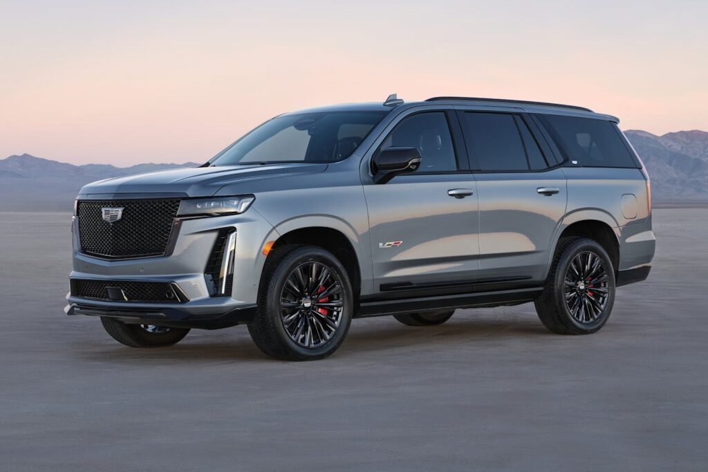 say-hello-to-the-cadillac-escalade-v:-the-most-powerful-full-size-suv-ever