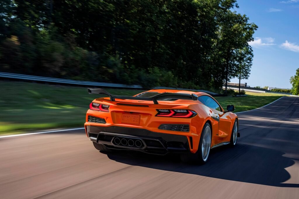 new-corvette-z06-will-get-crazy-launch-control