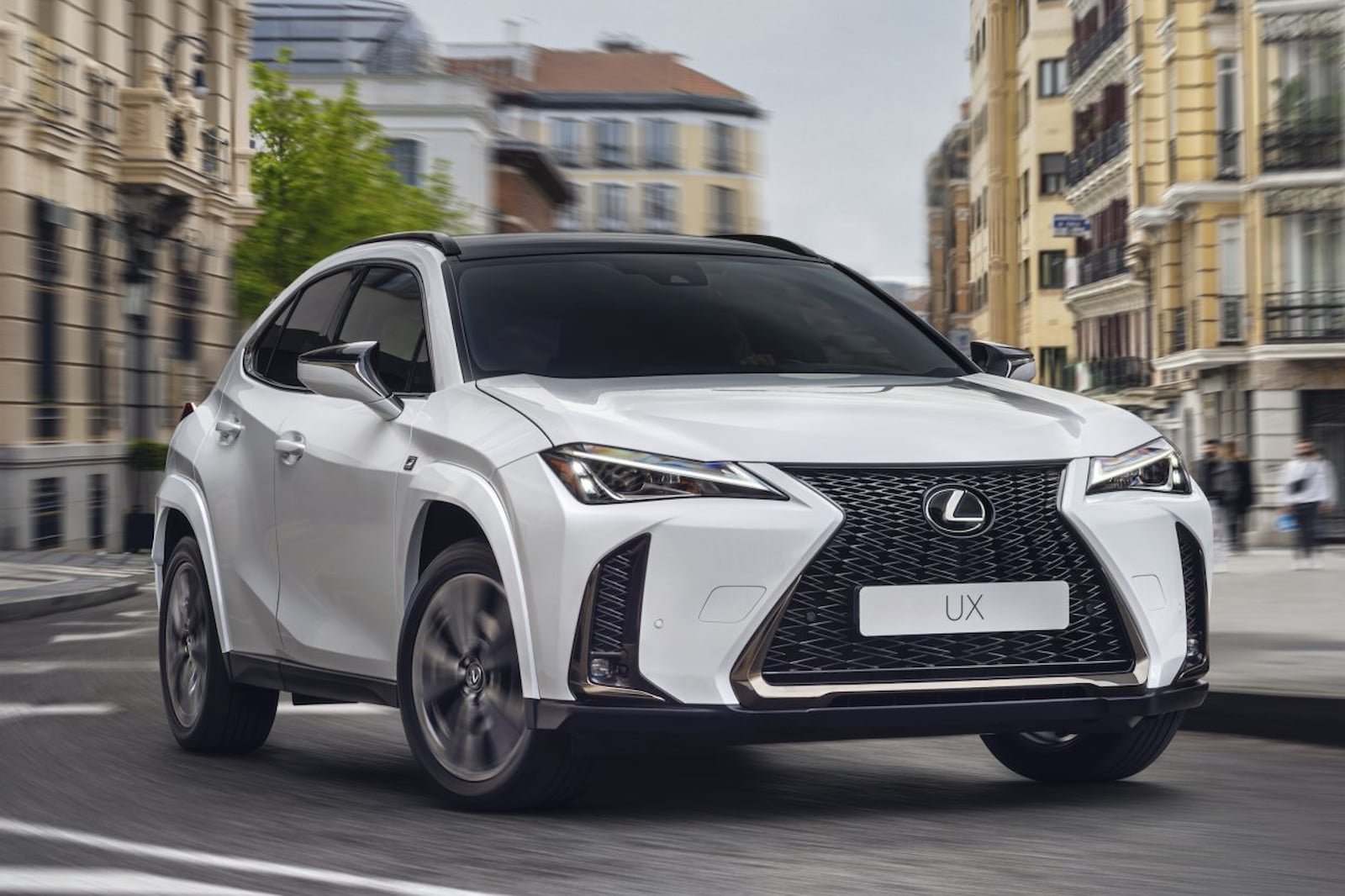 2023-lexus-ux-revealed-with-hybrid-only-powertrain