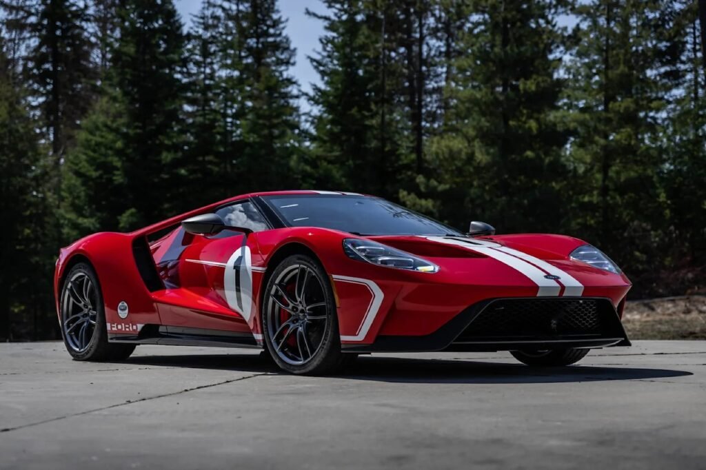 this-very-special-ford-gt-with-just-250-miles-will-sell-for-big-money