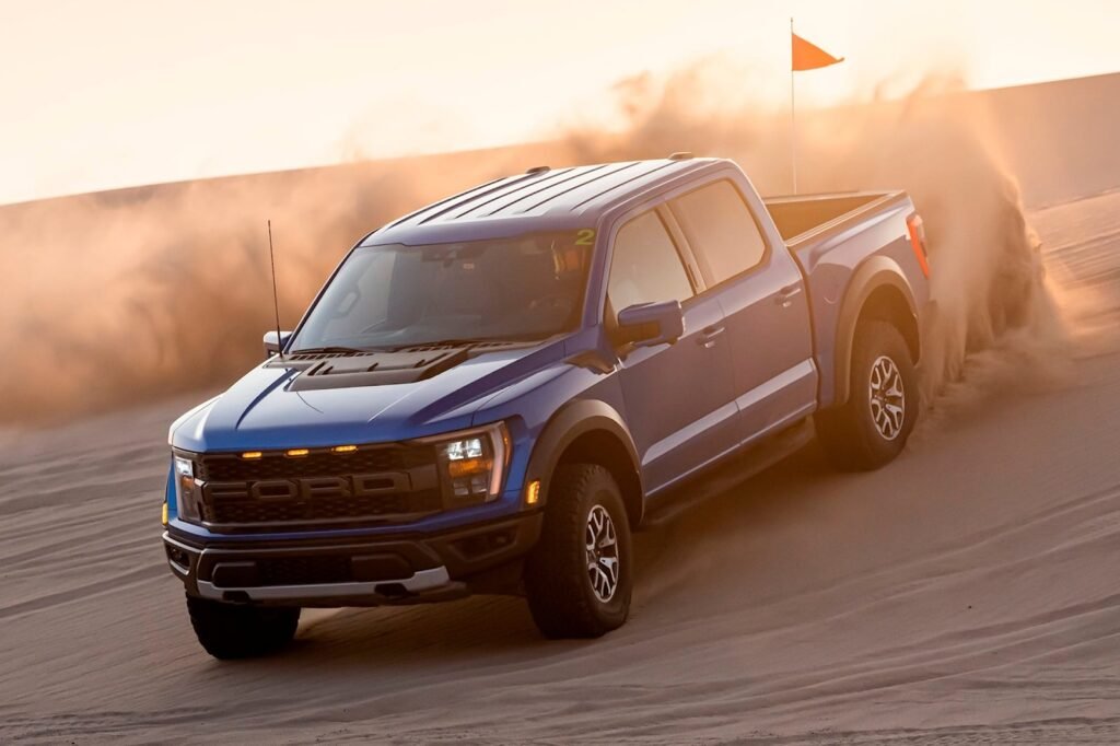 leaked:-ford-f-150-raptor-getting-supercharged-predator-v8