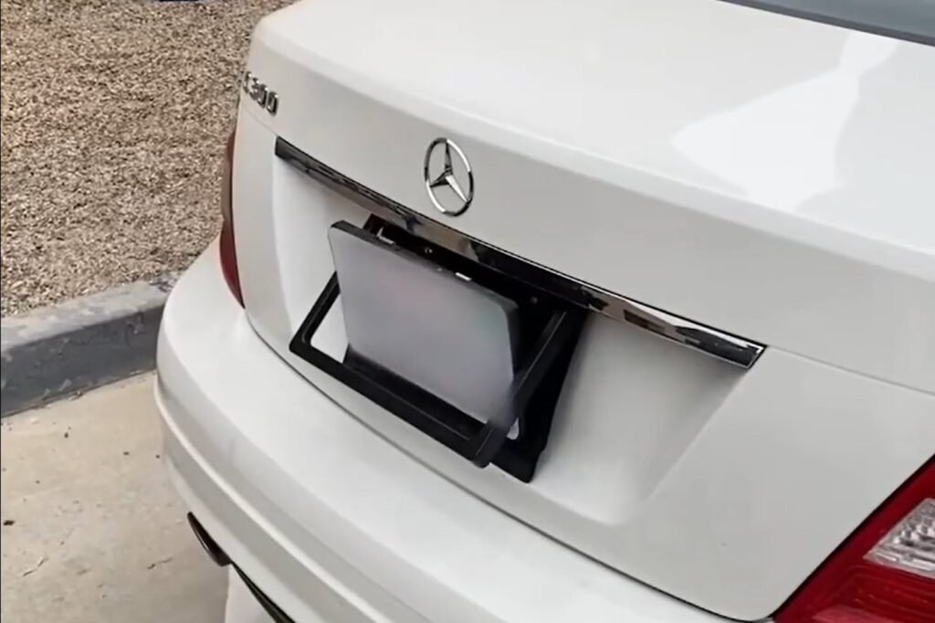 james-bond-might-be-proud-of-this-thief’s-mercedes-c-class