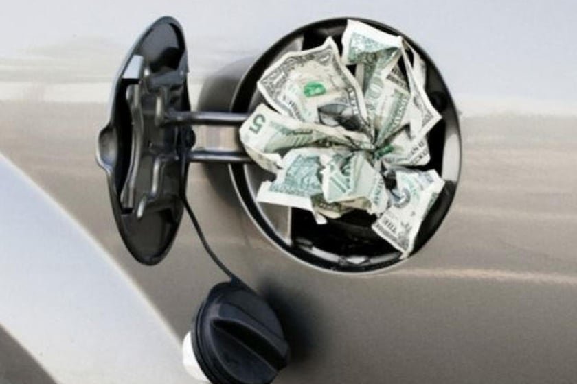 gas-prices-climb-to-record-$4.58-per-gallon-on-average