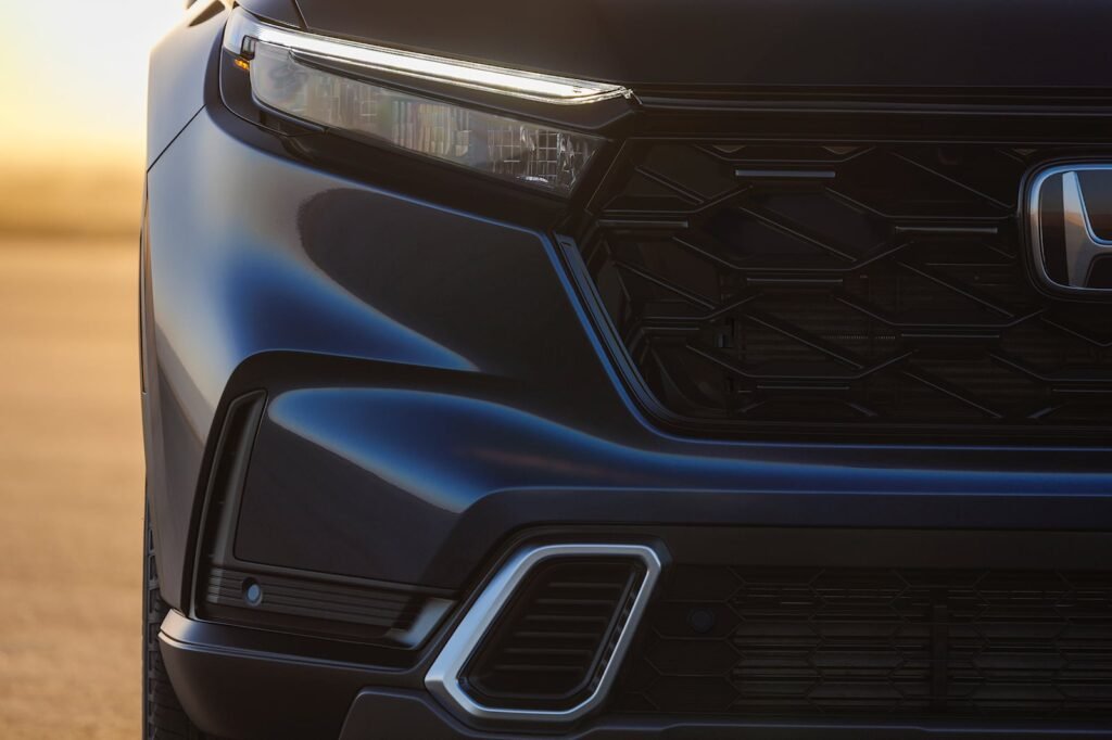 teased:-2023-honda-cr-v-looks-more-rugged-than-ever-before