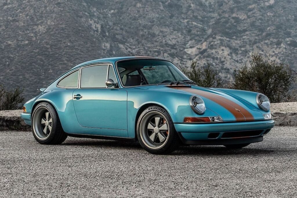 singer’s-latest-911-masterpiece-embraces-the-iconic-gulf-colors