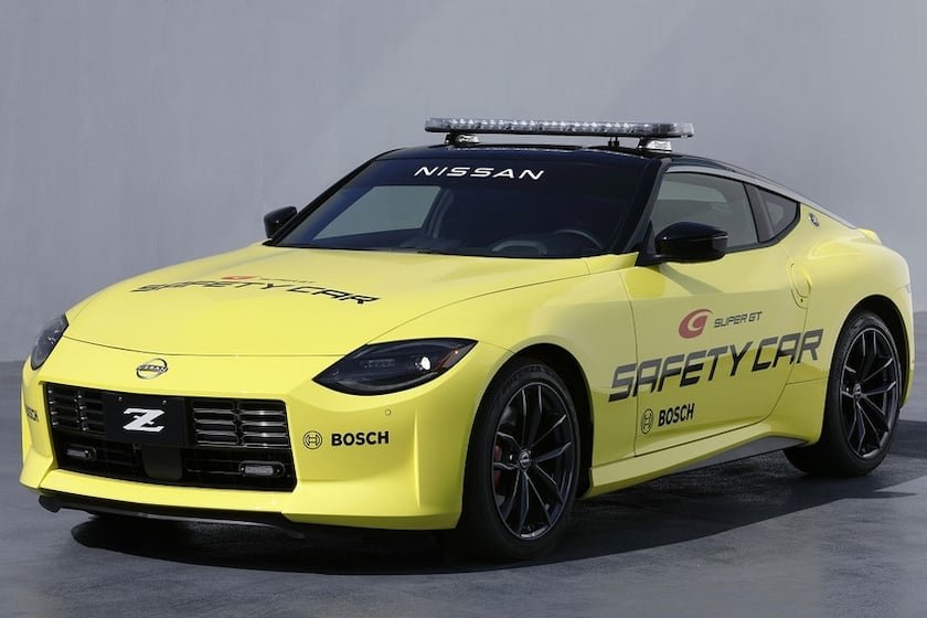 this-nissan-z-safety-car-is-a-jdm-dream