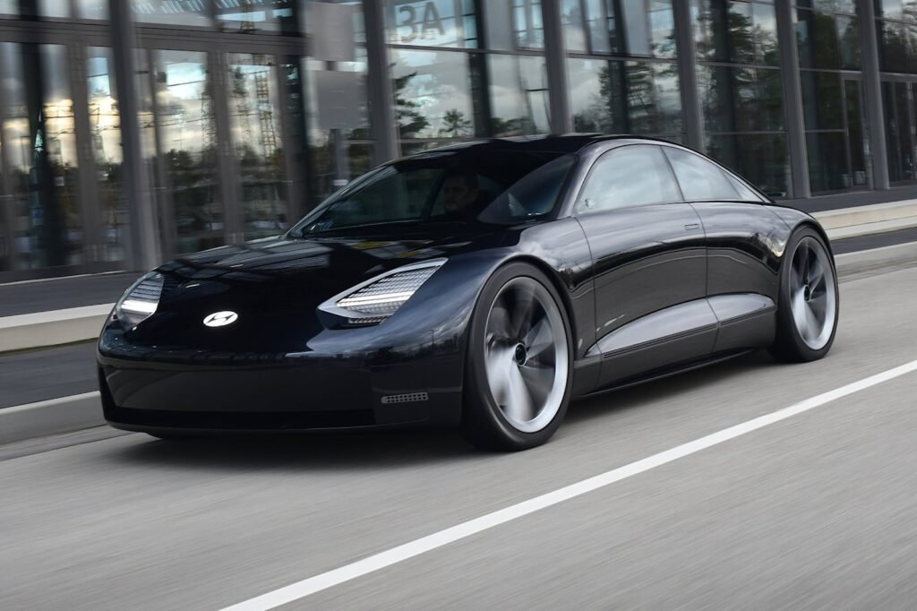 latest-hyundai-trademarks-point-to-some-strange-ev-stuff