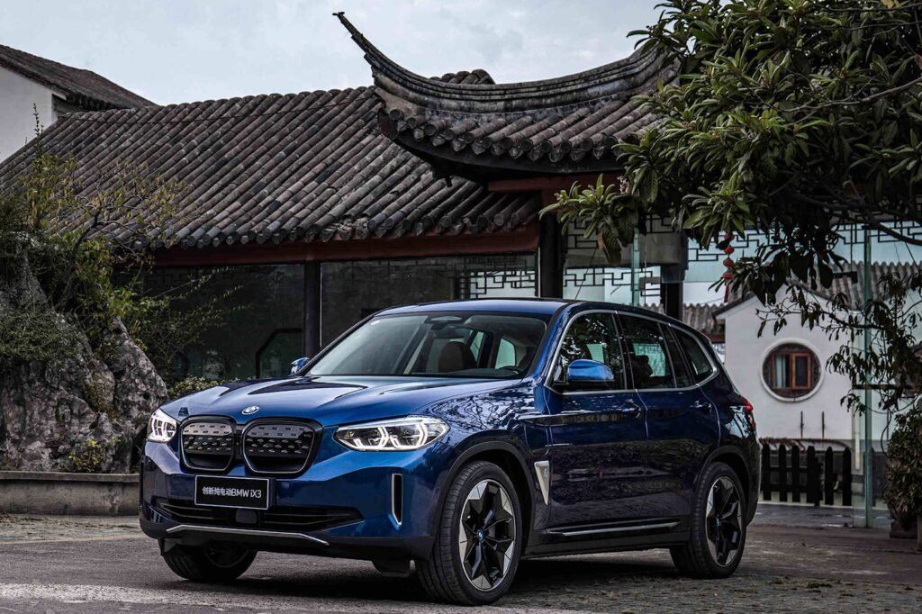 bmw-has-genius-plan-to-get-rid-of-its-ev-batteries