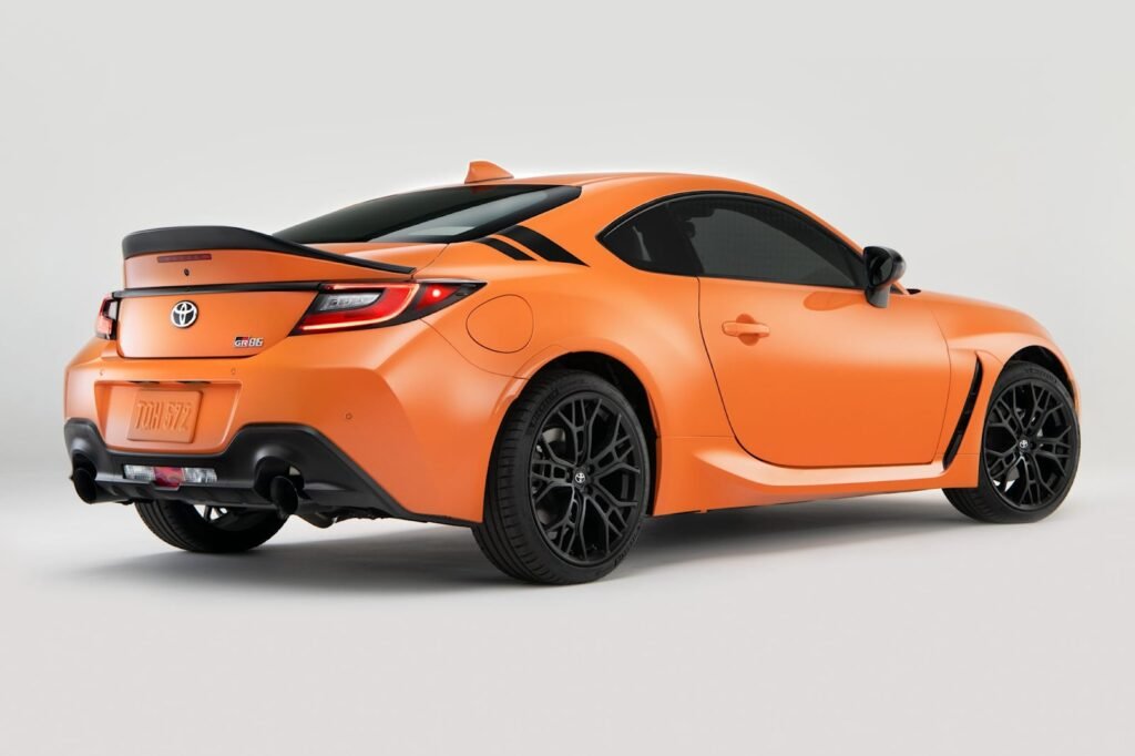 toyota-celebrates-driving-fun-with-2023-gr86-special-edition