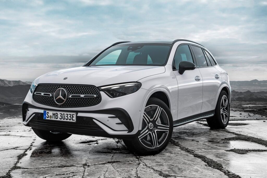 new-mercedes-benz-glc-keeps-the-suv-streak-going