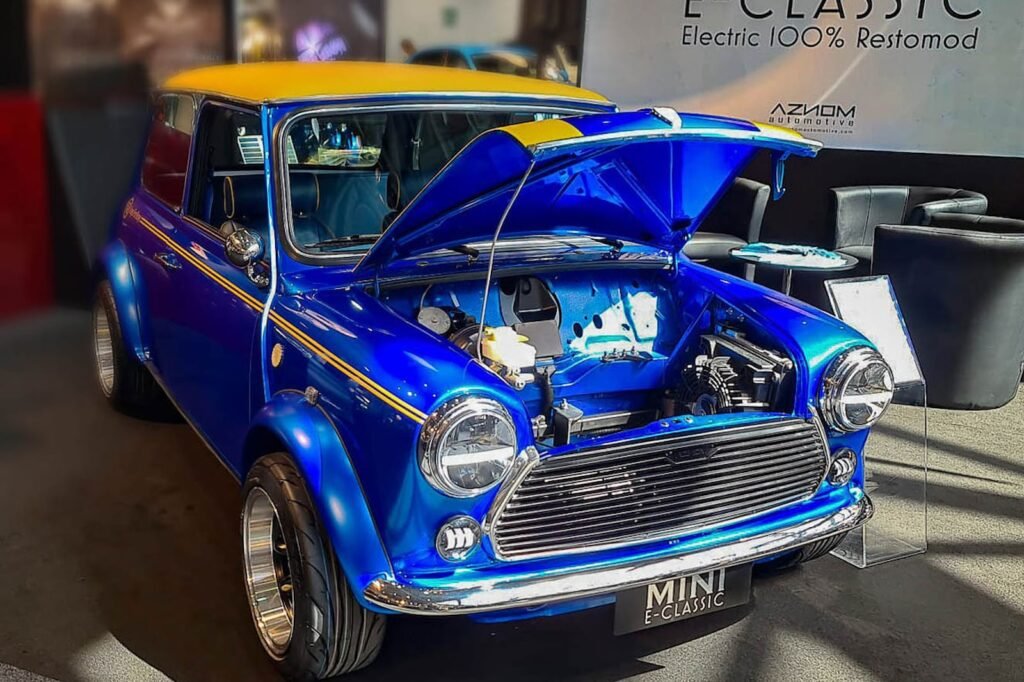 classic-mini-blends-iconic-styling-with-electric-power