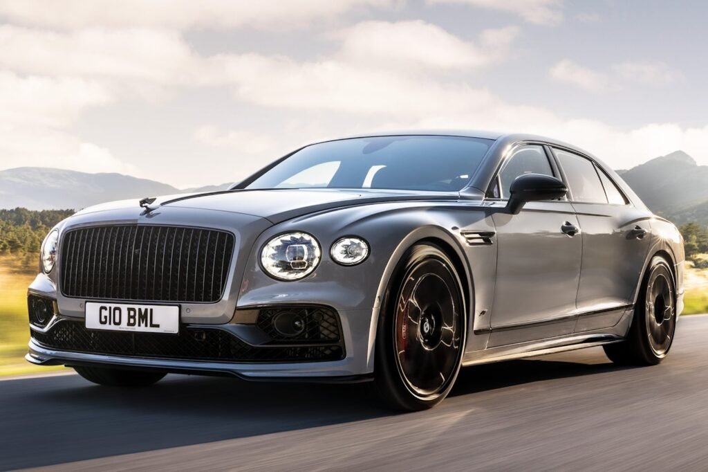 new-bentley-flying-spur-s-is-built-for-enthusiasts