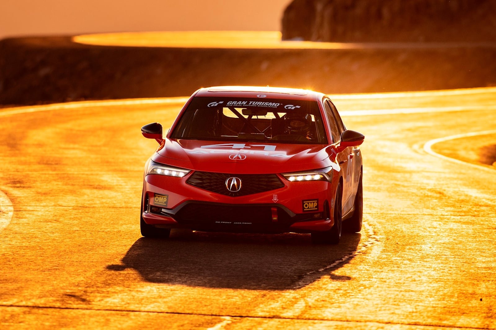 acura-integra-enters-pikes-peak-for-the-first-time
